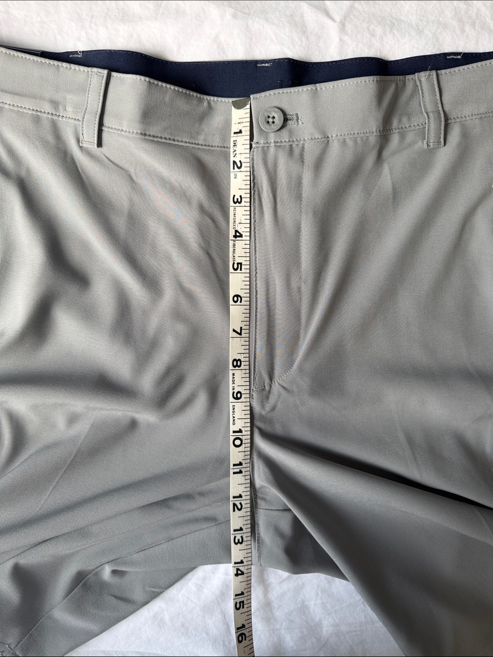 Izod Men's Gray Cargo Shorts SZ 40 - Picture 9 of 9